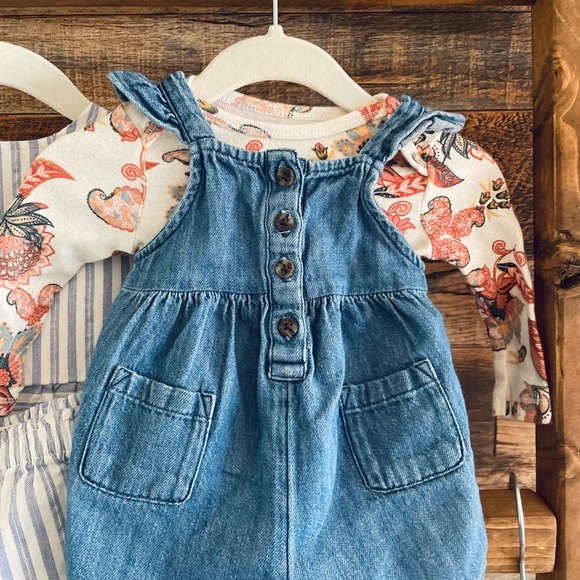 Baby girl bundle - Picture 4 of 5